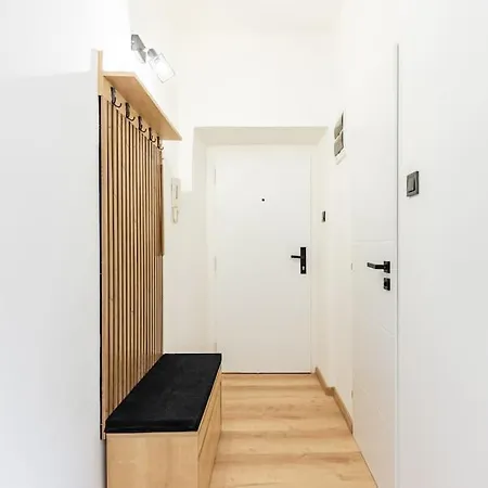 Serenity: Urban Garden Retreat *