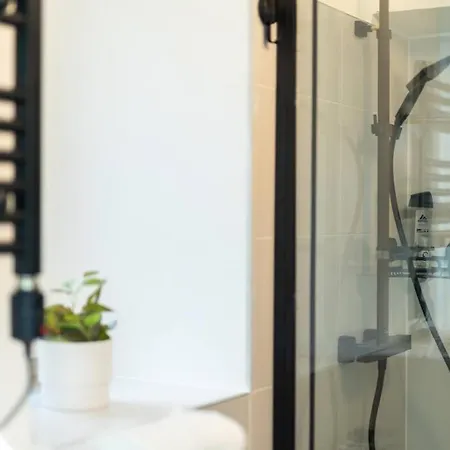 Serenity: Urban Garden Retreat Bratislava