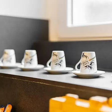 Serenity: Urban Garden Retreat