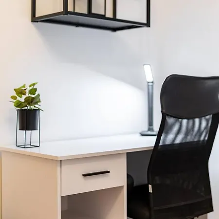 Serenity: Urban Garden Retreat * ブラチスラヴァ