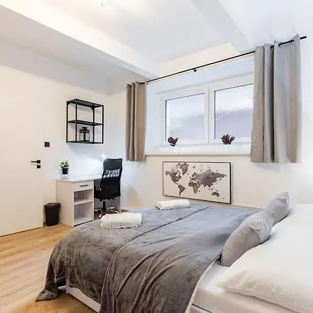 Serenity: Urban Garden Retreat Apartamento *