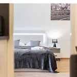 Serenity: Urban Garden Retreat *